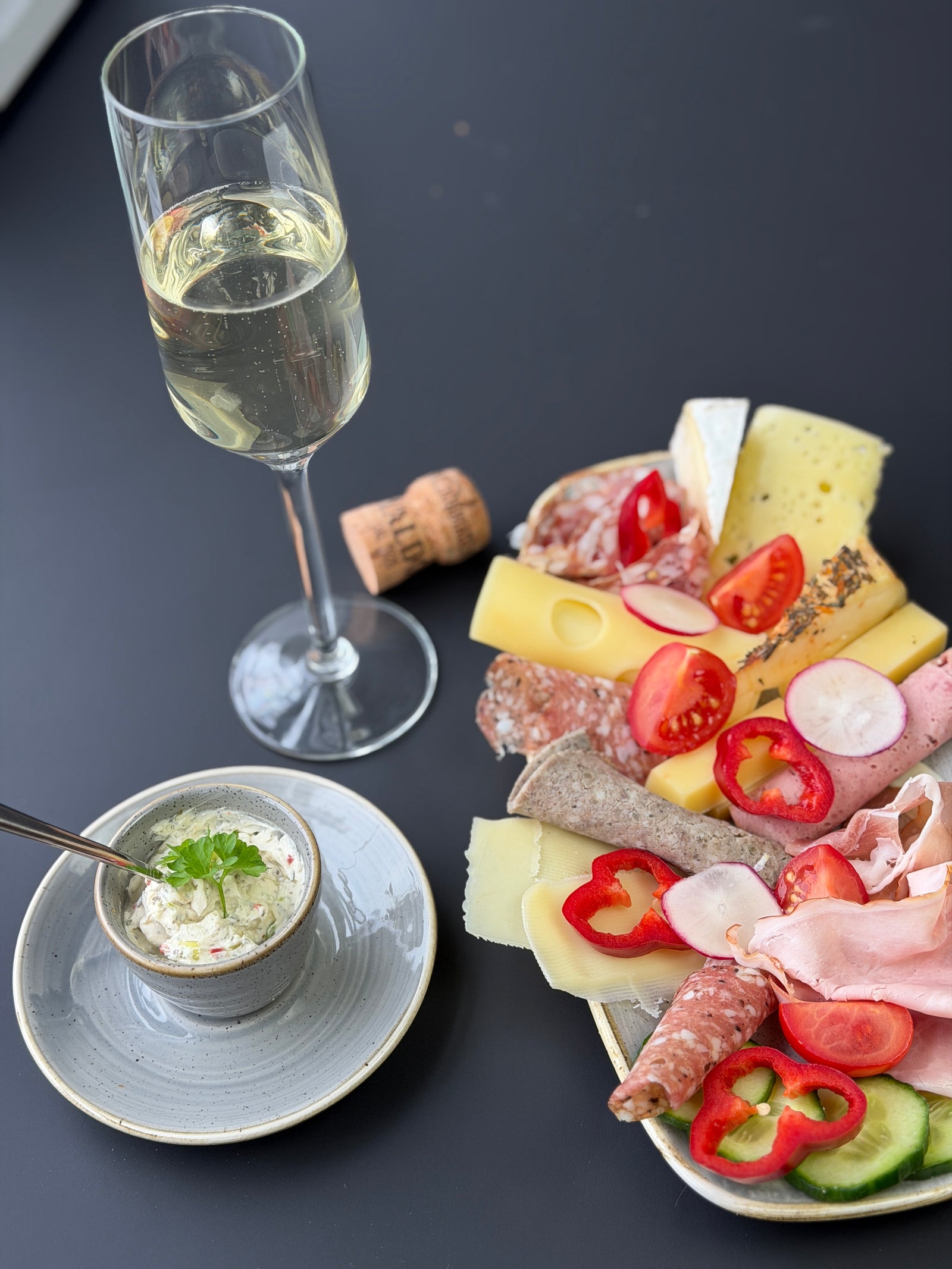 Frühstück von Donnerstag bis Samstag, 9.30 Uhr bis 11.30 Uhr