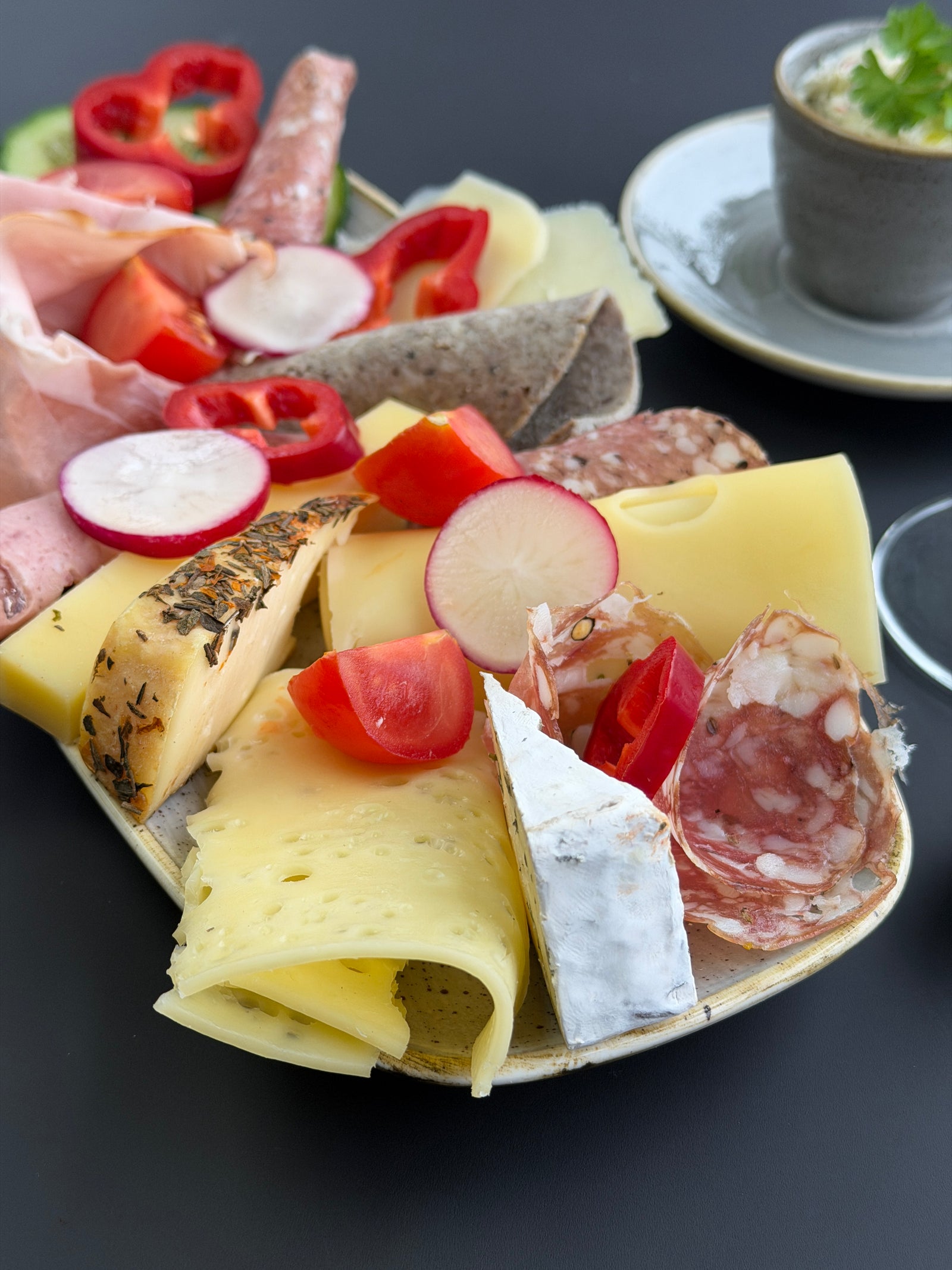 Frühstück von Donnerstag bis Samstag, 9.30 Uhr bis 11.30 Uhr